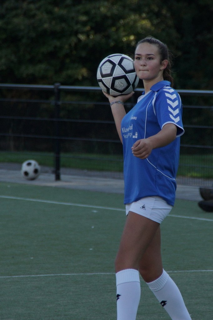 KV Tilburg C2  28 september -013.jpg